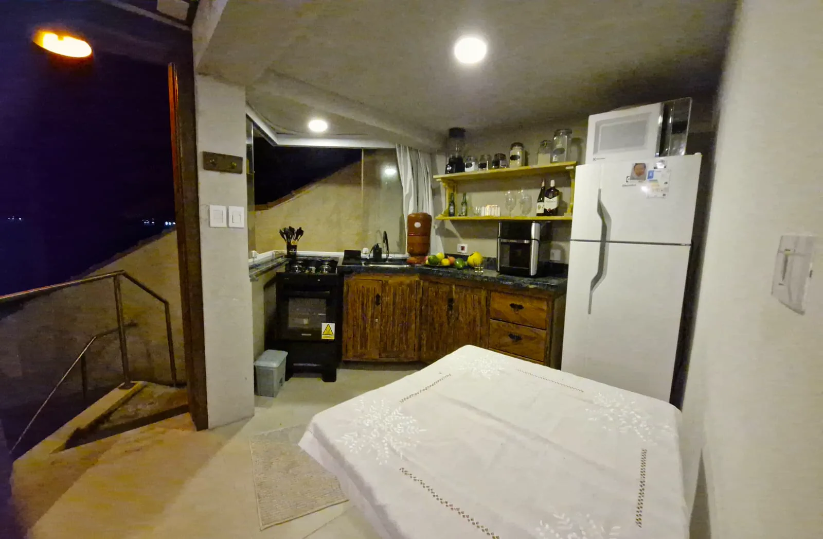 Sala de refeições integrada à cozinha